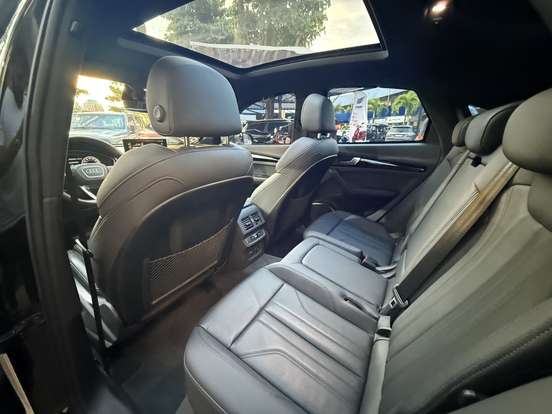 AUDI-Q5-2023