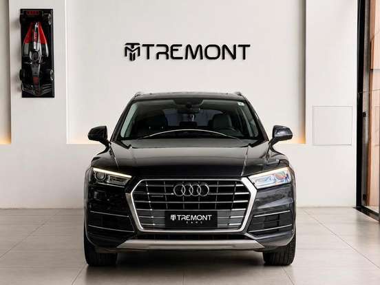 AUDI-Q5-2019
