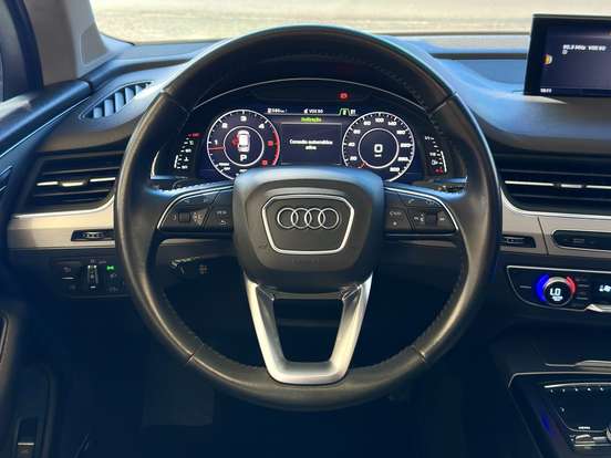 AUDI-Q7-2018