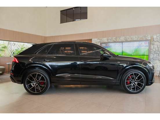 AUDI-Q8-3.0 TFSI GASOLINA PERFORMANCE QUATTRO TIPTRONIC AUDI-Q8-2022
