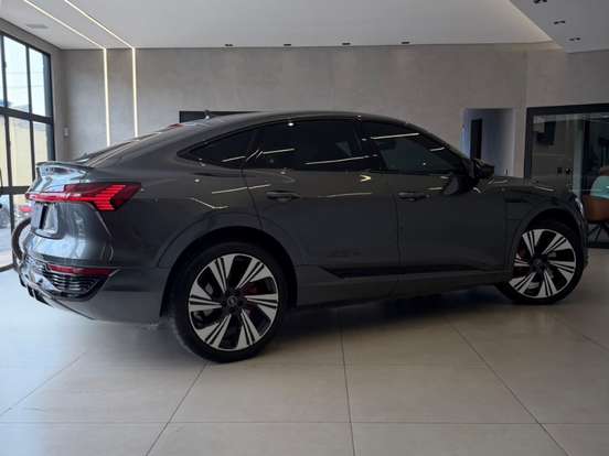 AUDI-Q8 E-TRON-55 ELÉTRICO SPORTBACK PERFORMANCE BLACK QUATTRO AUDI-Q8 E-TRON-2023
