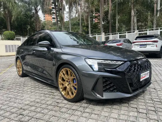 AUDI-RS3-2025
