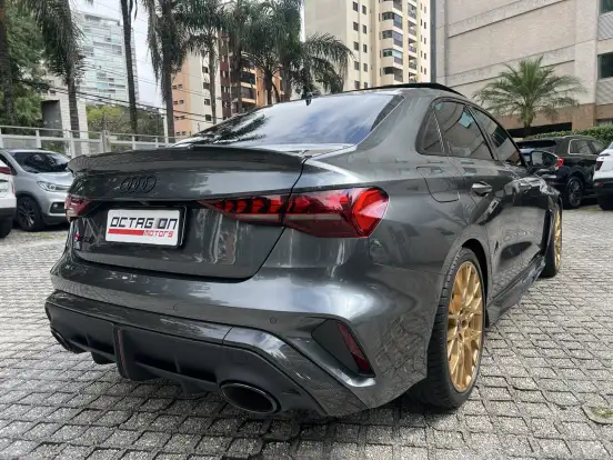 AUDI-RS3-2025