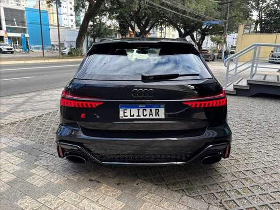 AUDI-RS6-2025