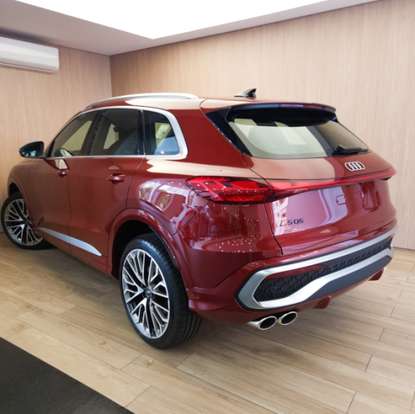 AUDI-SQ5-2025