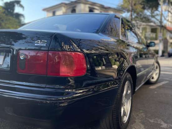 AUDI-A8-4.2 QUATTRO V8 40V GASOLINA 4P TIPTRONIC AUDI-A8-1994