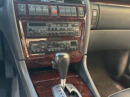 AUDI-A8-4.2 QUATTRO V8 40V GASOLINA 4P TIPTRONIC AUDI-A8-1994