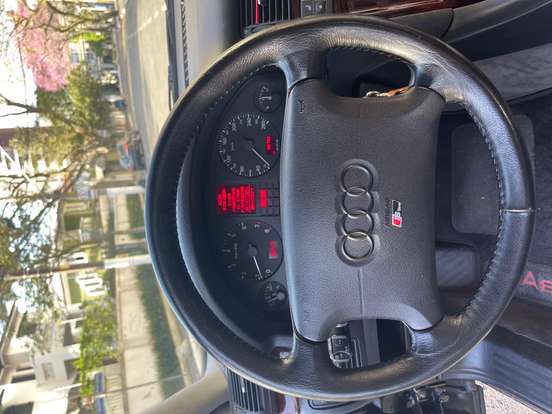 AUDI-A8-1994