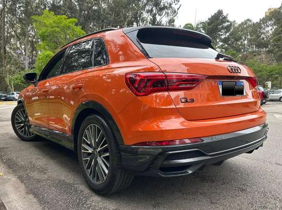 AUDI-Q3-2022