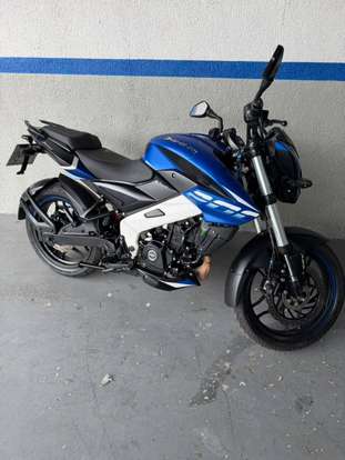 BAJAJ-DOMINAR 200-2023