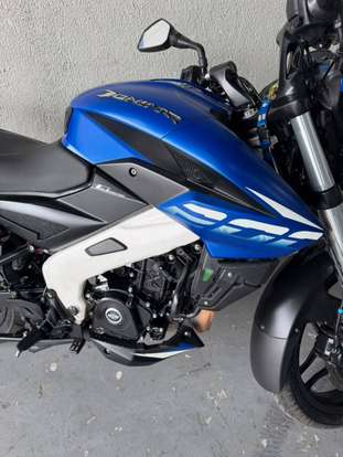 BAJAJ-DOMINAR 200-2023