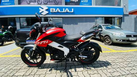 BAJAJ-DOMINAR 200-2022