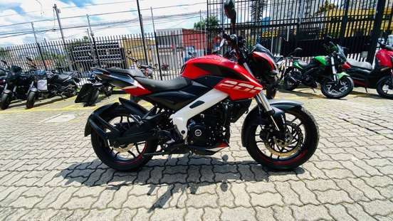 BAJAJ-DOMINAR 200-2022