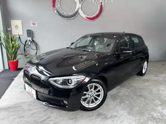 BMW-118i-2014