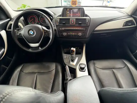 BMW-118i-2014