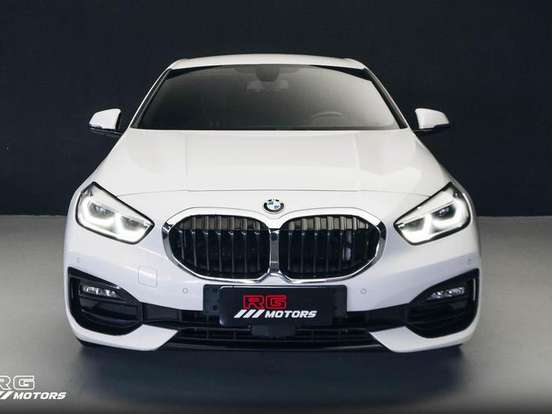 BMW-118i-1.5 12V GASOLINA SPORT GP STEPTRONIC BMW-118i-2019