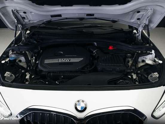 BMW-118i-1.5 12V GASOLINA SPORT GP STEPTRONIC BMW-118i-2019