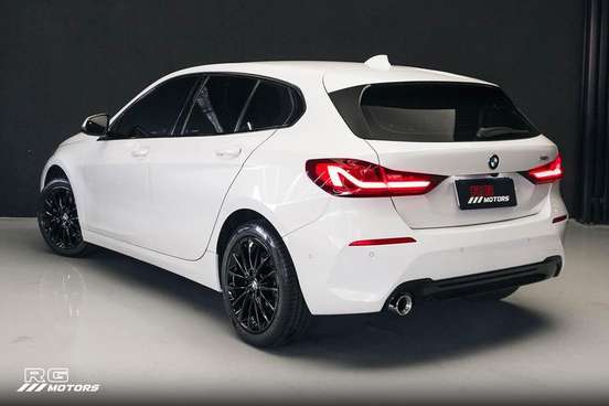 BMW-118i-2019