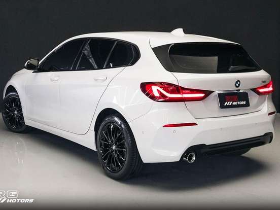 BMW-118i-1.5 12V GASOLINA SPORT GP STEPTRONIC BMW-118i-2019