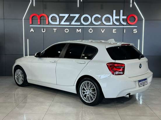 BMW-118i-1.6 SPORT GP 16V TURBO GASOLINA 4P AUTOMÁTICO BMW-118i-2014