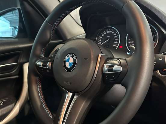 BMW-118i-1.6 SPORT GP 16V TURBO GASOLINA 4P AUTOMÁTICO BMW-118i-2014