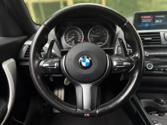 BMW-125i-2.0 M SPORT 16V FLEX 4P AUTOMÁTICO BMW-125i-2015