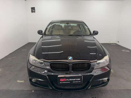 BMW-318i-2.0 SEDAN 16V GASOLINA 4P AUTOMÁTICO BMW-318i-2011