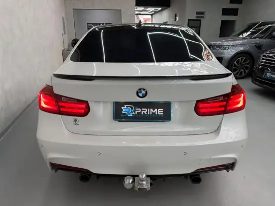 BMW-320i-2014