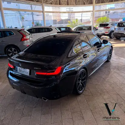 BMW-320i-2024