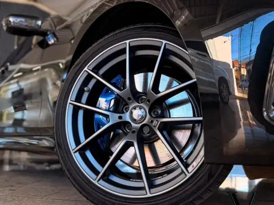 BMW-320i-2.0 16V TURBO FLEX M SPORT 10th ANNIVERSARY EDITION AUTOMÁTICO BMW-320i-2024