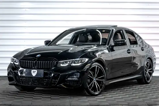 BMW-320i-2021