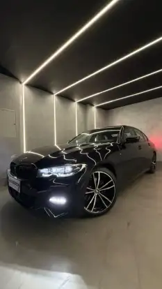 BMW-320i-2022