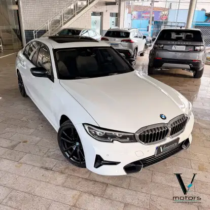 BMW-320i-2020