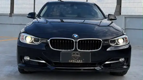 BMW-320i-2015