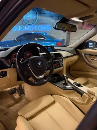 BMW-320i-2018