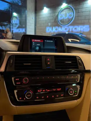 BMW-320i-2018