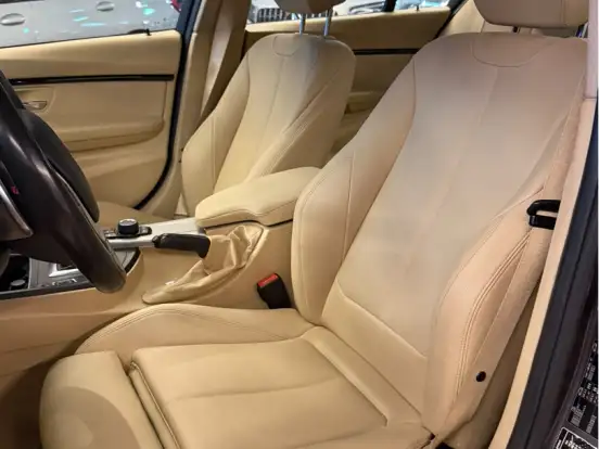 BMW-320i-2.0 SPORT 16V TURBO ACTIVE FLEX 4P AUTOMÁTICO BMW-320i-2018