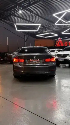 BMW-320i-2015