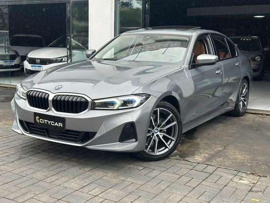 BMW-320i-2023