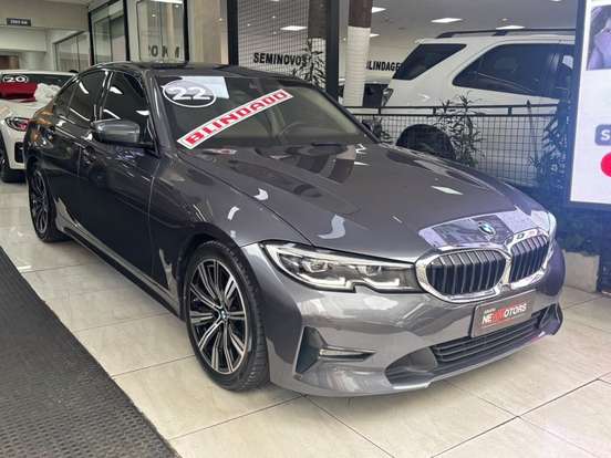 BMW-320i-2022