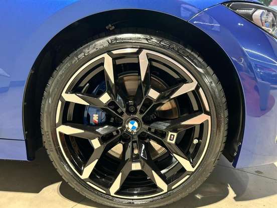 BMW-320i-2026