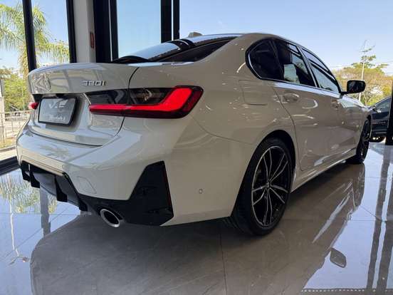 BMW-320i-2.0 16V TURBO FLEX M SPORT AUTOMÁTICO BMW-320i-2023