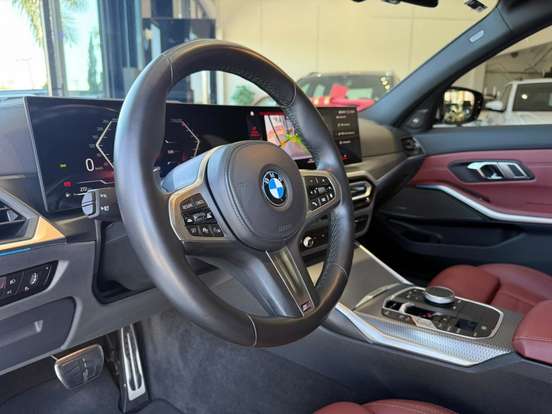 BMW-320i-2023