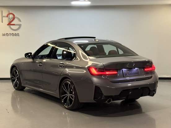 BMW-320i-2024