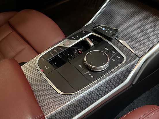 BMW-320i-2024
