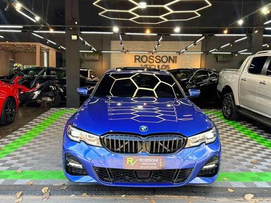 BMW-320i-2021
