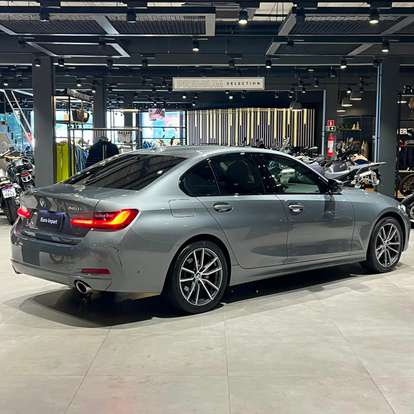 BMW-320i-2024