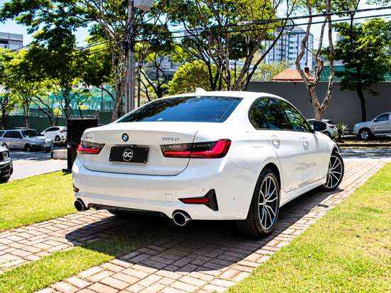 BMW-320i-2.0 16V TURBO FLEX SPORT GP AUTOMÁTICO BMW-320i-2022