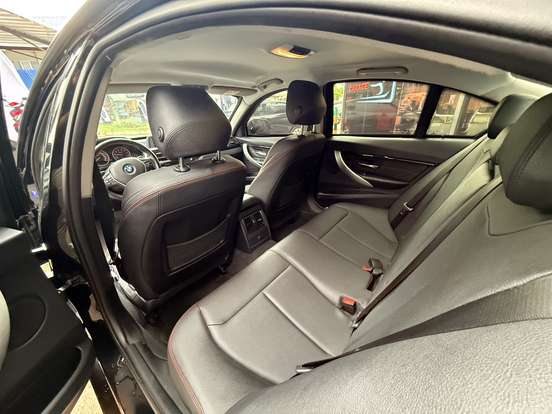 BMW-320i-2.0 SPORT GP 16V TURBO ACTIVE FLEX 4P AUTOMÁTICO BMW-320i-2017