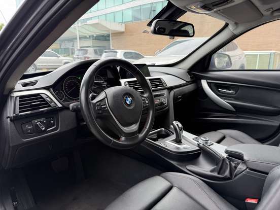BMW-328i-2015